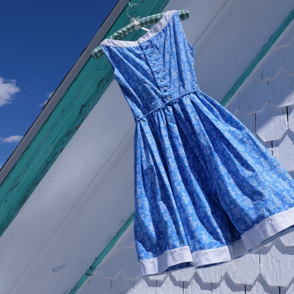The cutest vintage 1950s/60s cotton garden lady novelty print fit & flare dress - Picture 5 of 10